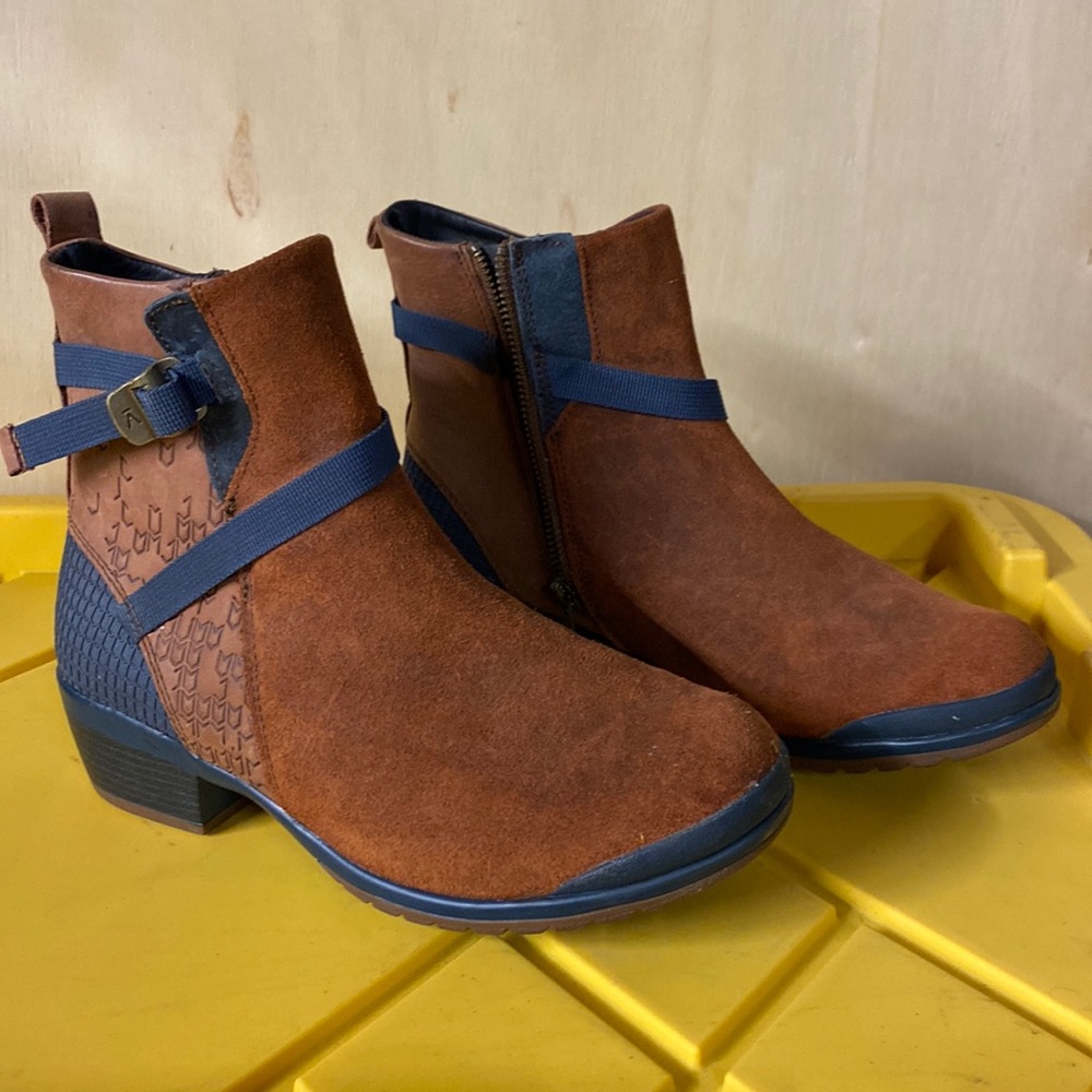 Keen Morrison mid boot